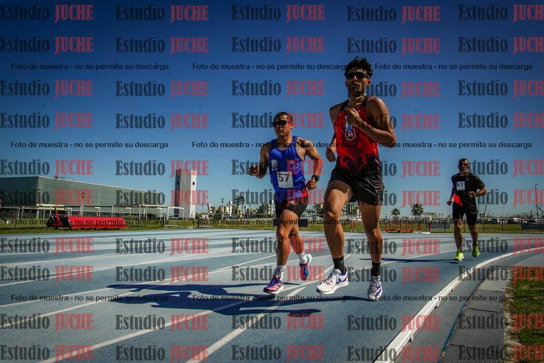Fotos de los 5000 m de mujeres y varones - serie 2