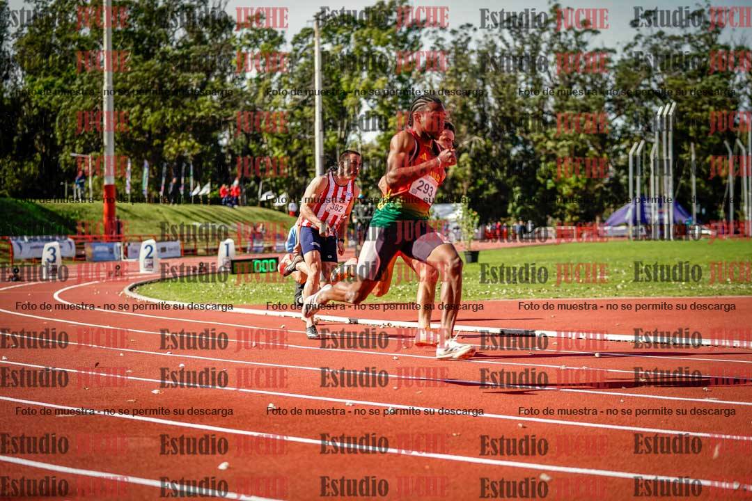 Fotos de los 200 m llanos de varones