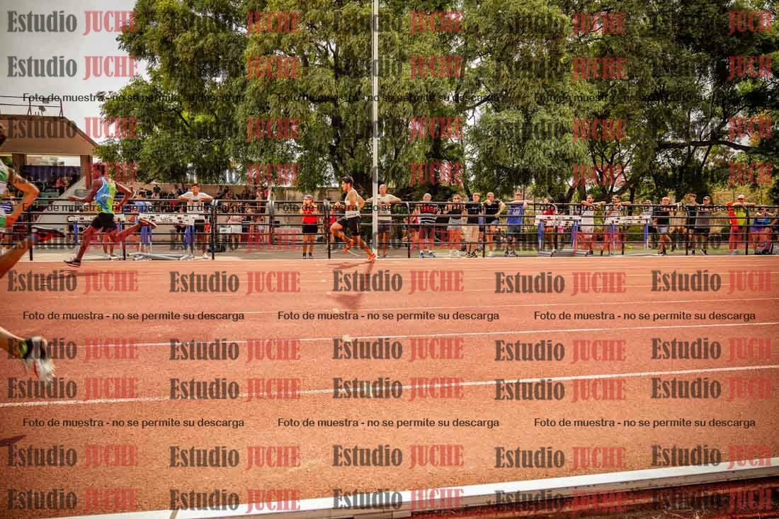 Fotos de los 100 m llanos de varones