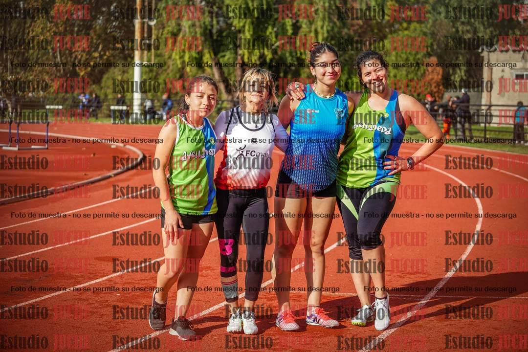 Fotos de algunos podios y extras del torneo