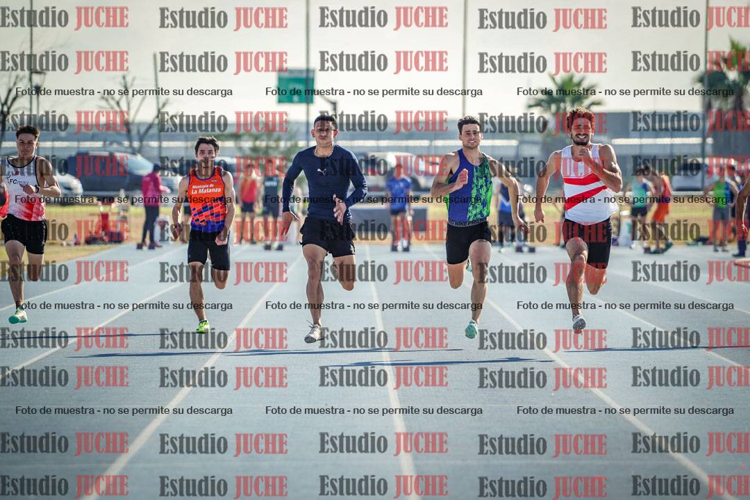 Fotos de los 100 m llanos de varones