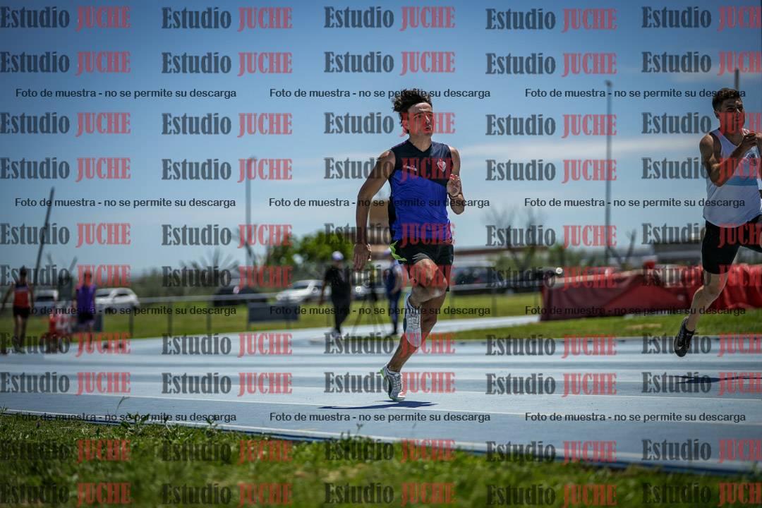 Fotos de los 100 m llanos de varones