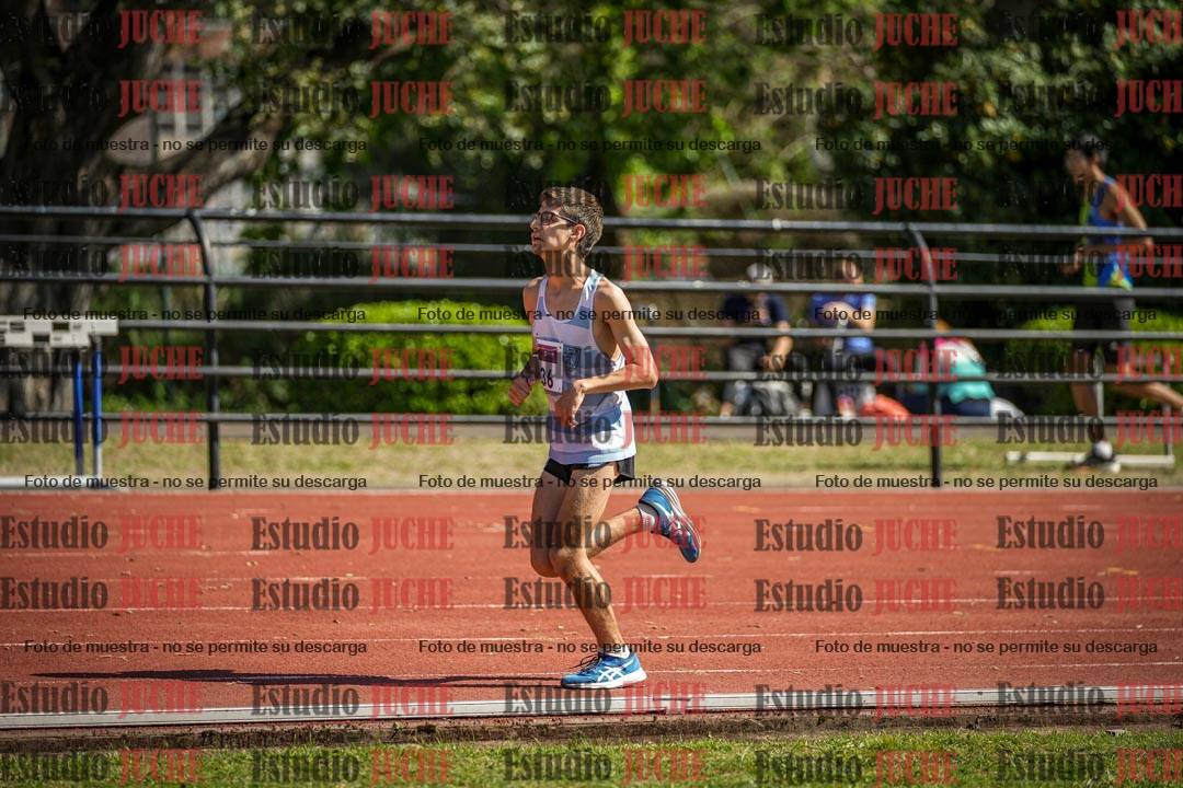 Fotos de los 2400 m de varones