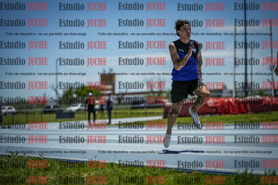 Fotos de los 100 m llanos de varones