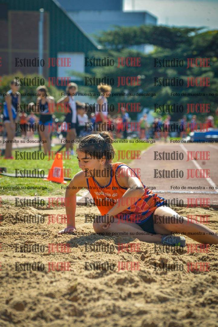Fotos del salto en largo de mujeres - U16