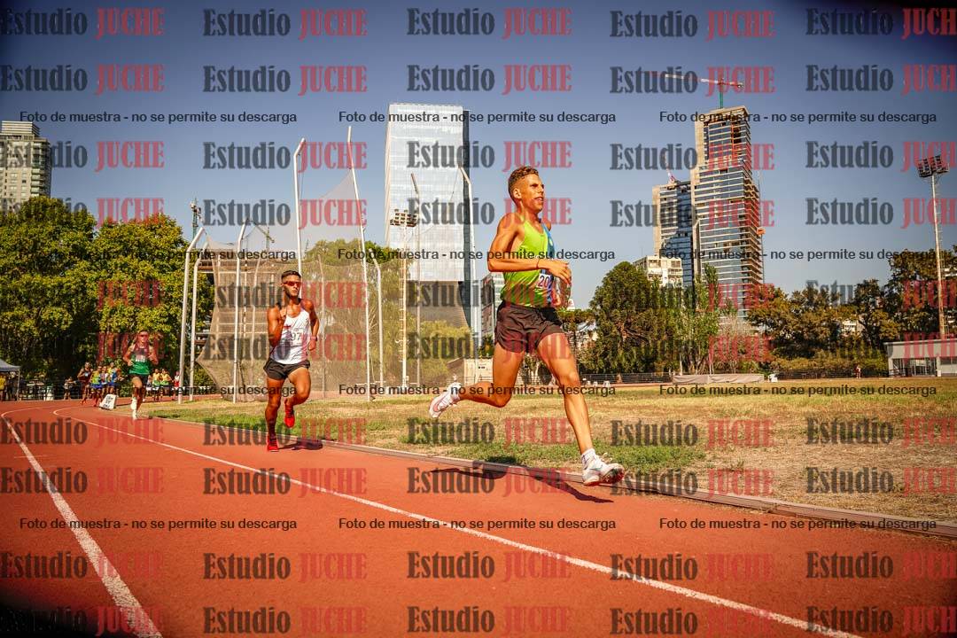 Fotos de los 3000 m llanos de varones