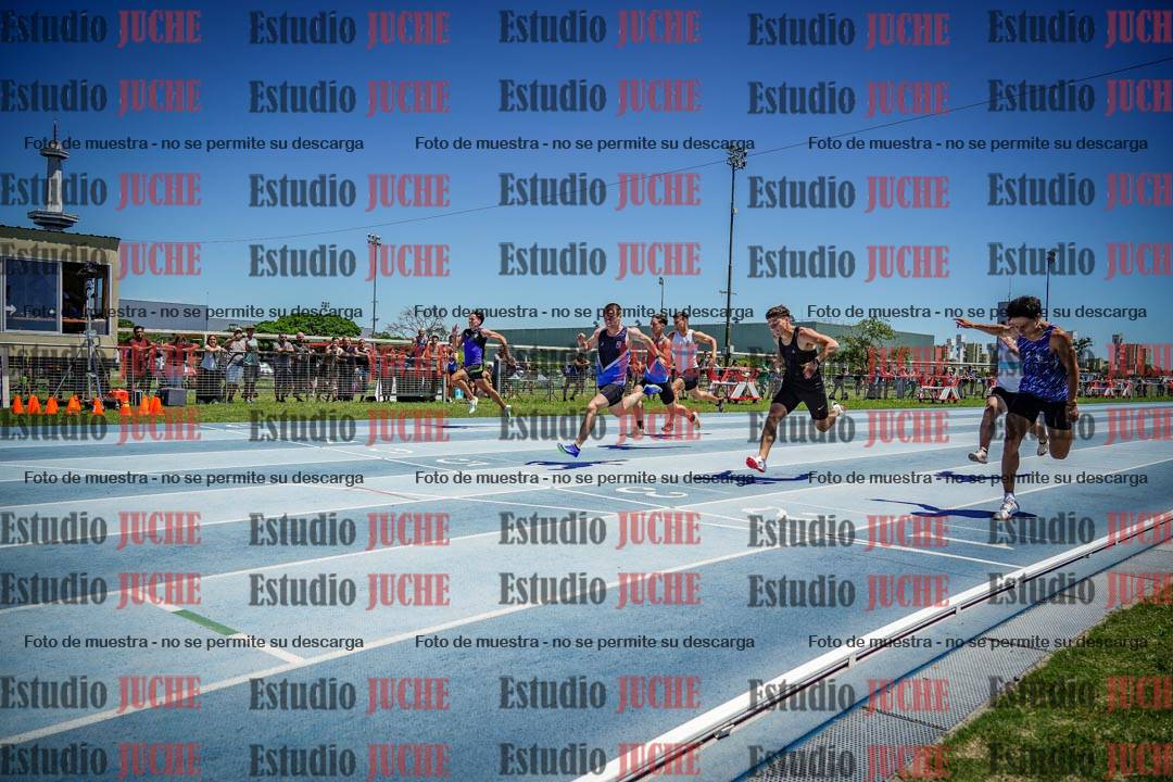 Fotos de los 100 m llanos de varones