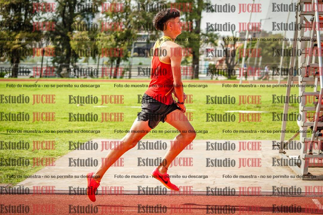 Fotos de los 1500 m con obstáculos de varones