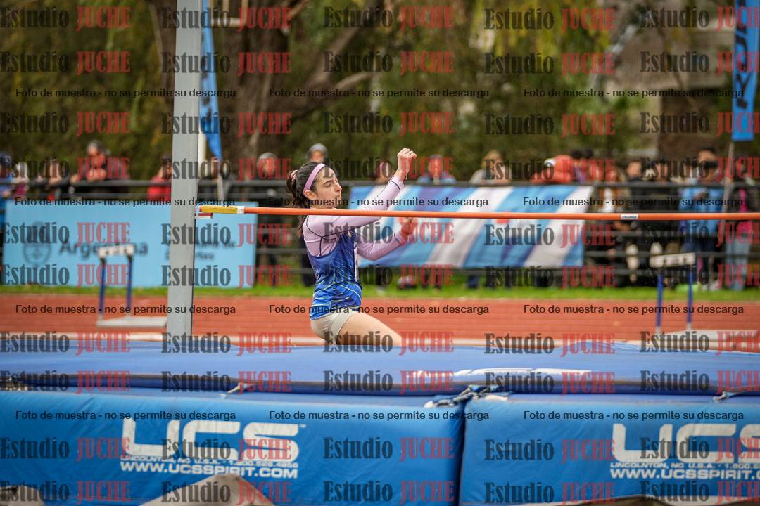Fotos del salto en alto de mujeres
