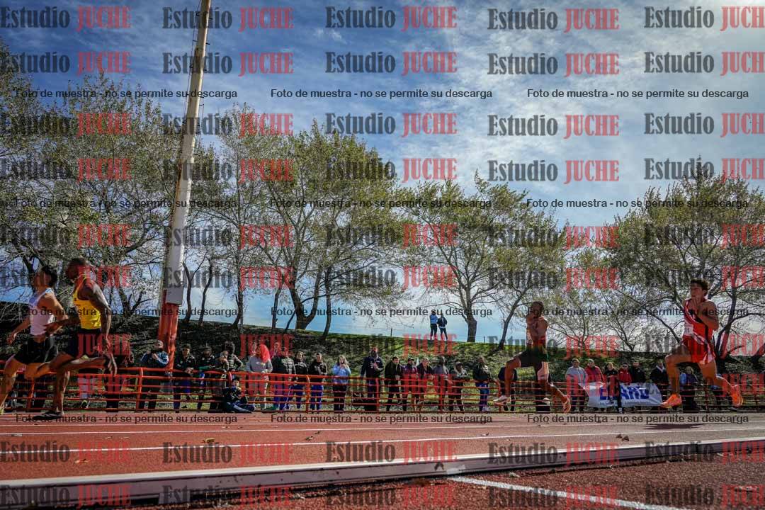 Fotos de los 200 m llanos de varones