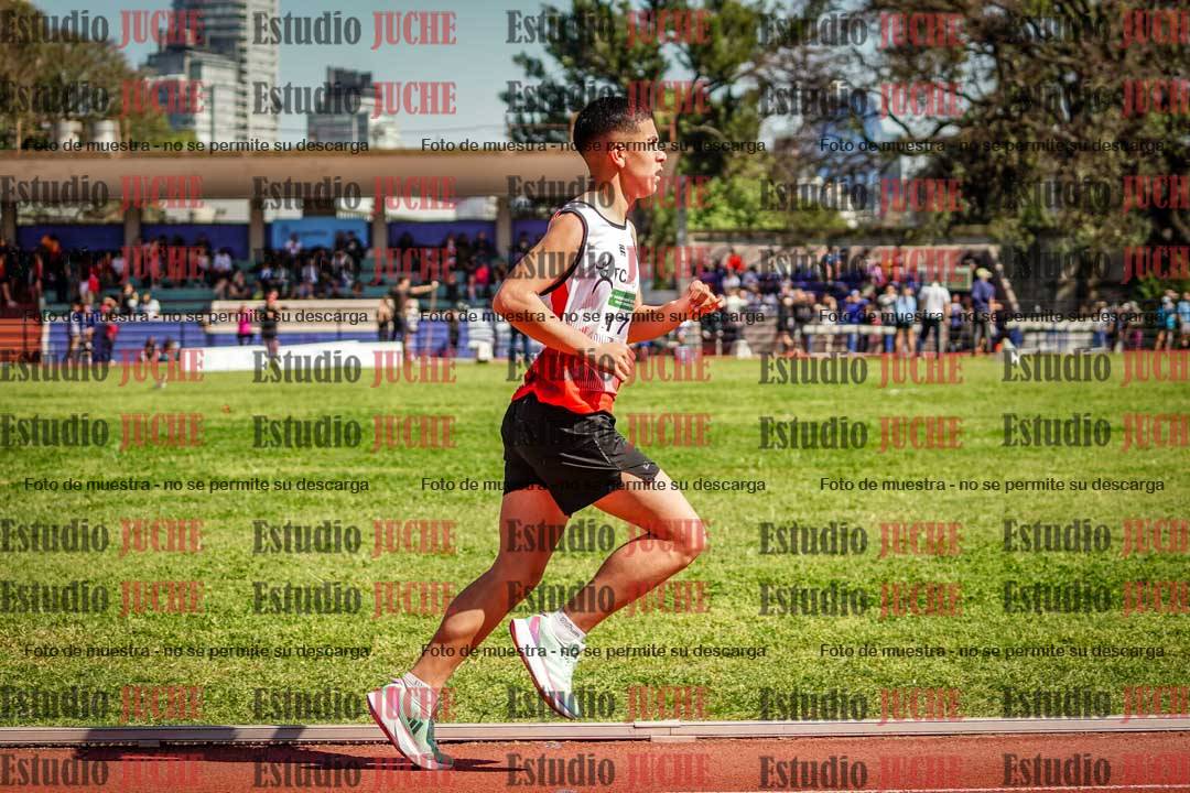 Fotos de los 2400 m de varones