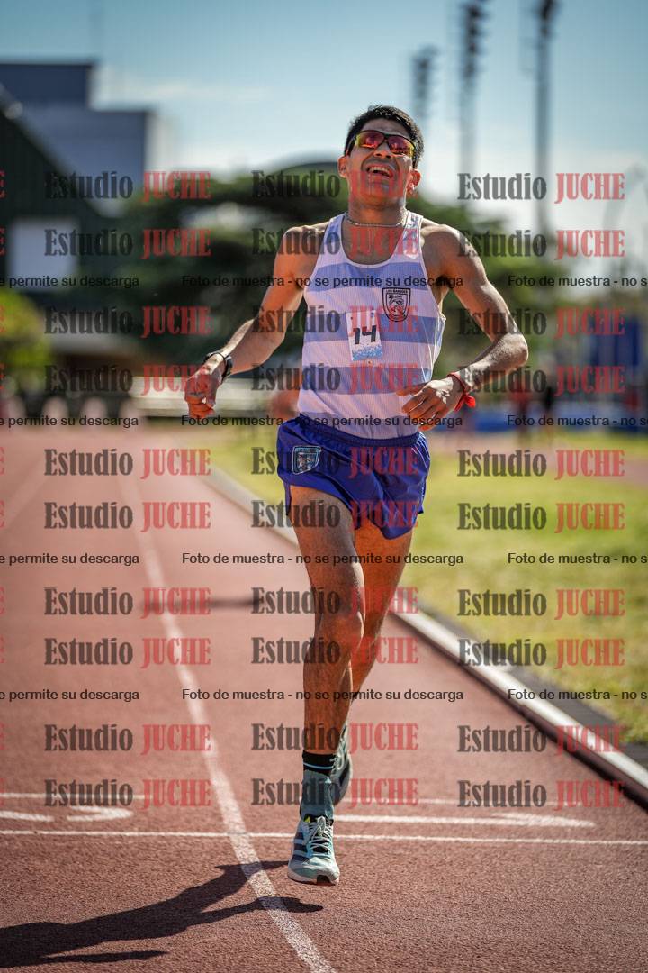 Fotos de los 10.000 m de varones - serie 1