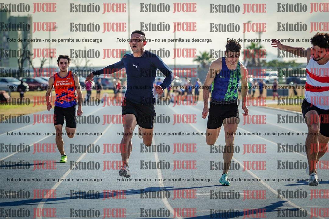 Fotos de los 100 m llanos de varones