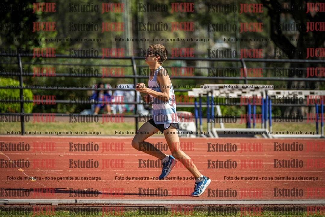 Fotos de los 2400 m de varones