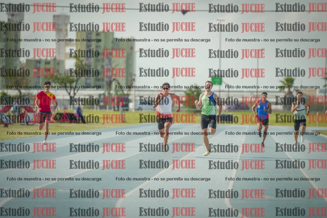 Fotos de los 400 m llanos de varones