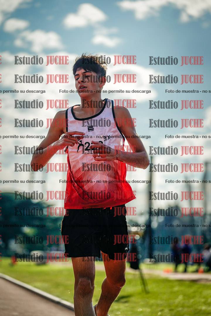 Fotos de los 2000 m con obstáculos de varones