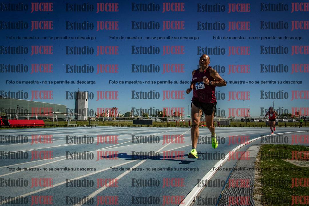 Fotos de los 5000 m de mujeres y varones - serie 2
