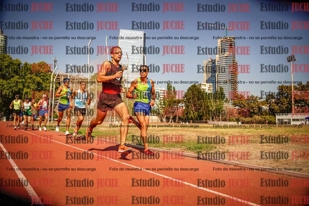Fotos de los 3000 m llanos de varones