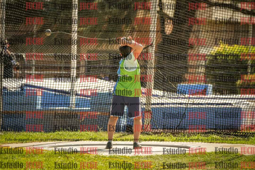 Fotos del lanzamiento de martillo de varones