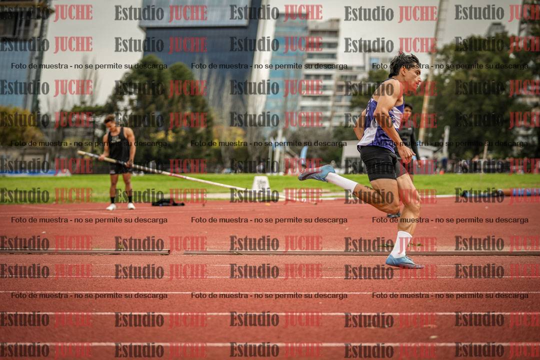 Fotos de los 200 m llanos de varones