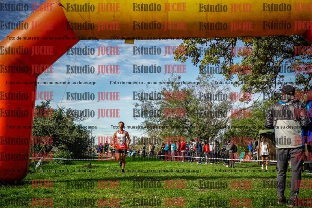 Fotos de la llegada del cross de 4000 m - varones