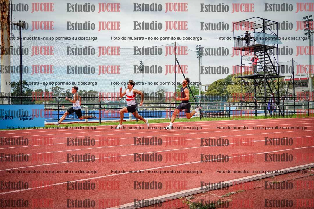 Fotos de los 200 m llanos de varones