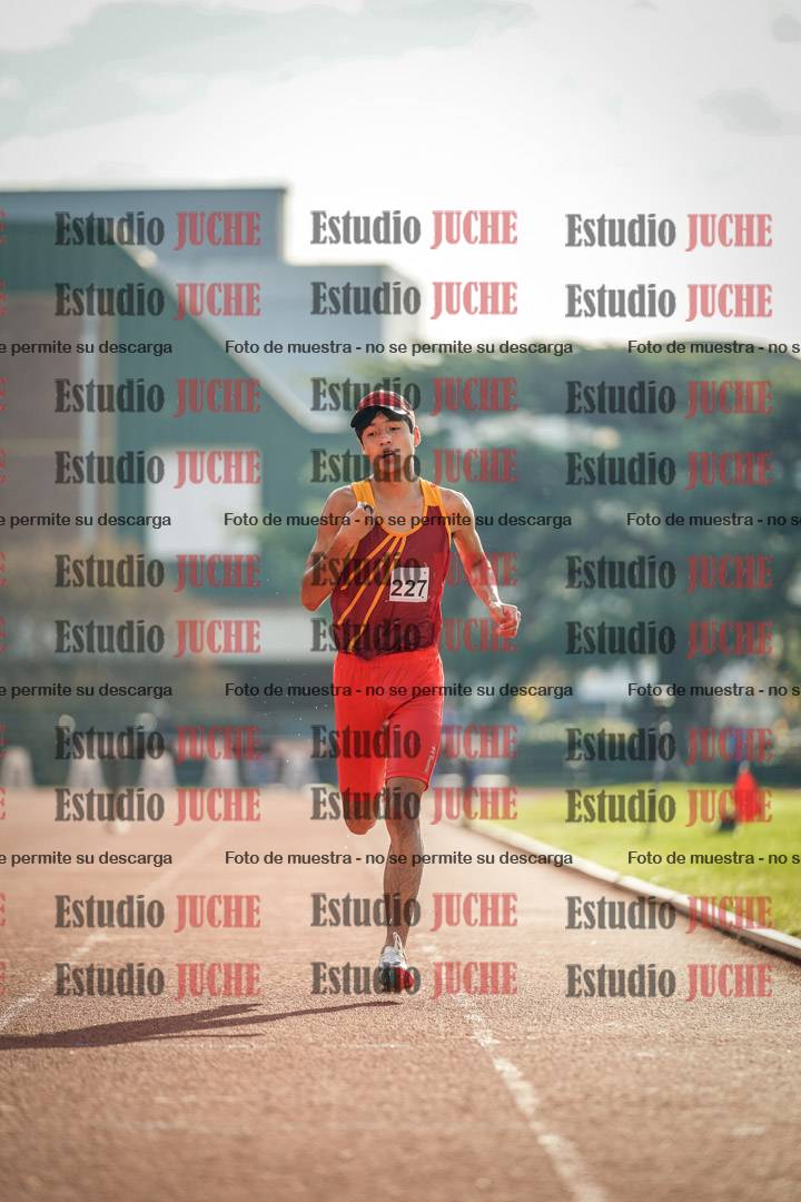 Fotos de los 2000 m con obstáculos de varones
