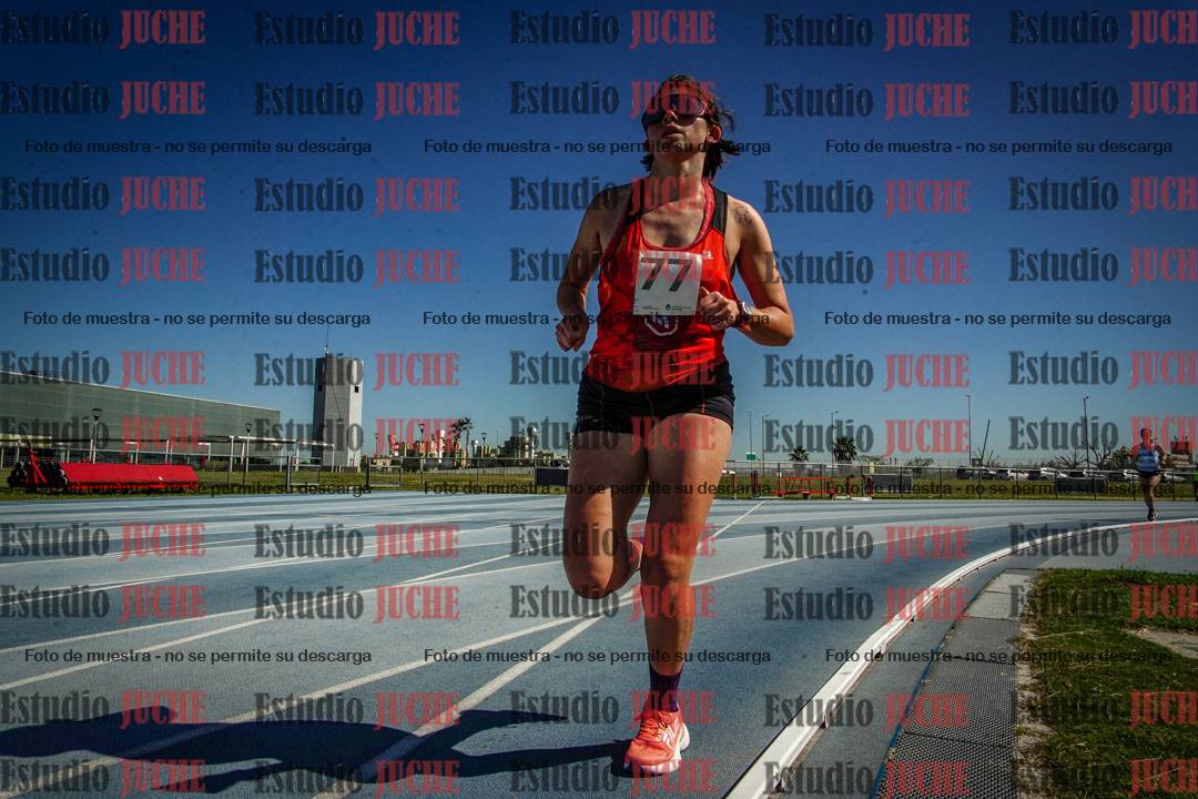 Fotos de los 5000 m de mujeres y varones - serie 2
