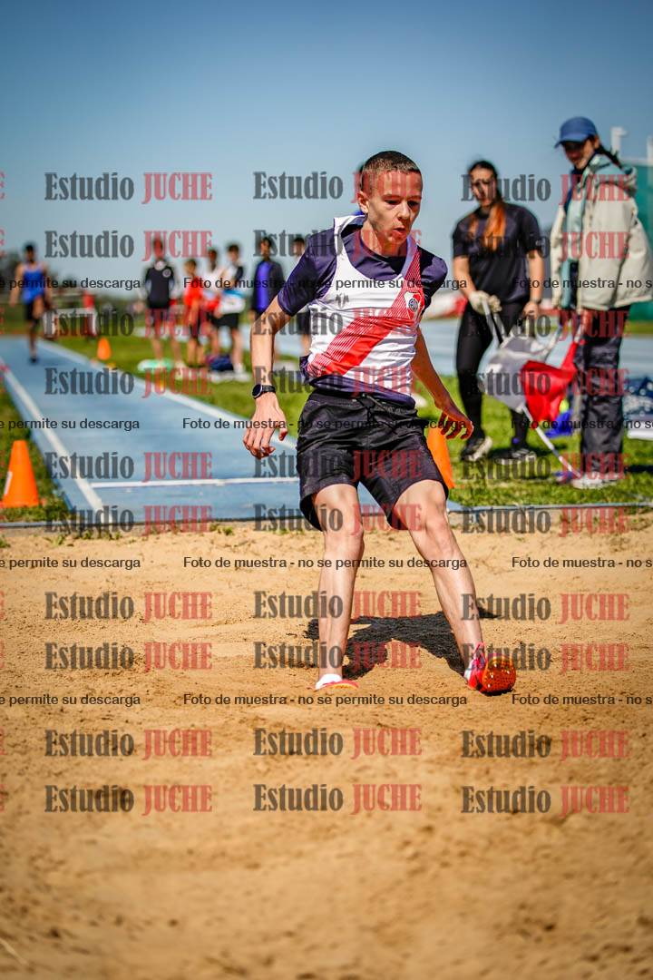 Fotos del salto en largo de varones - U15