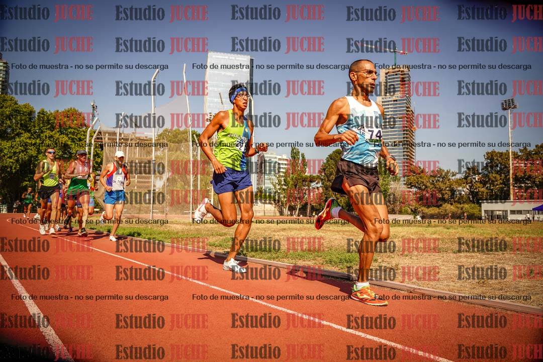 Fotos de los 3000 m llanos de varones