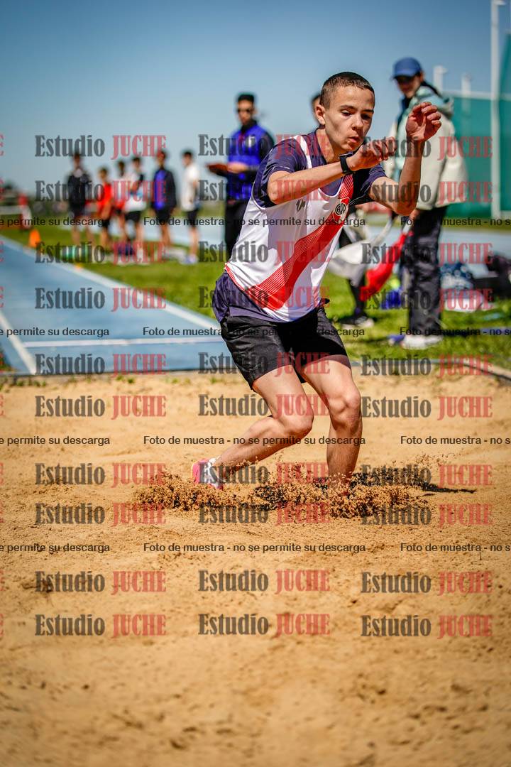 Fotos del salto en largo de varones - U15