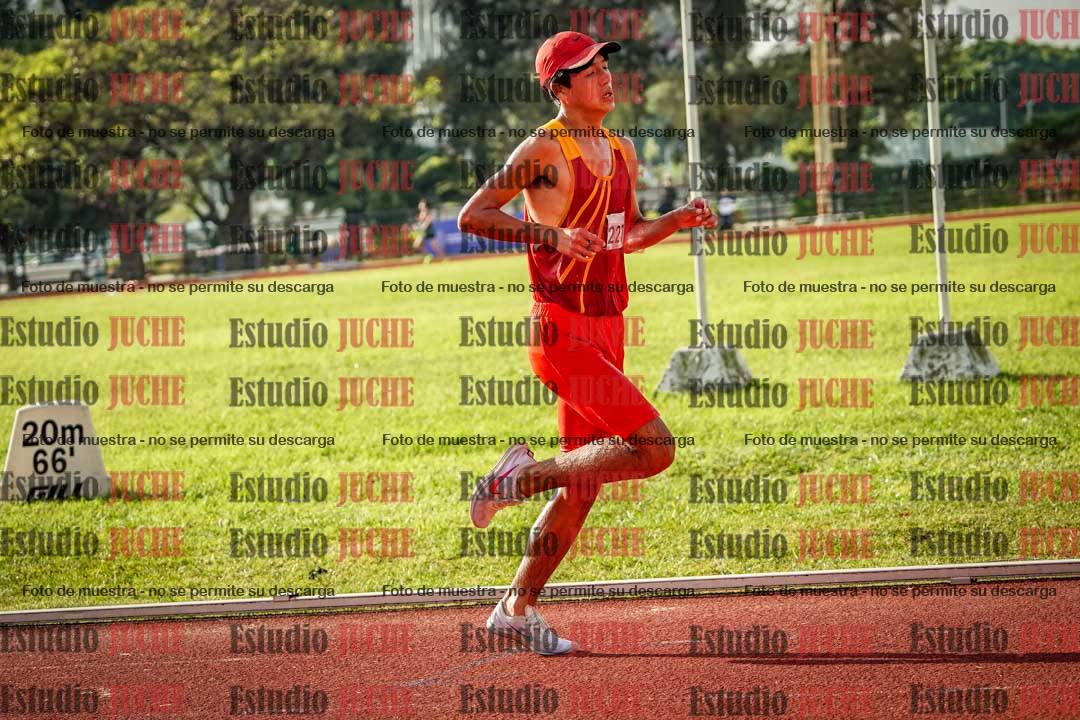 Fotos de los 2000 m con obstáculos de varones