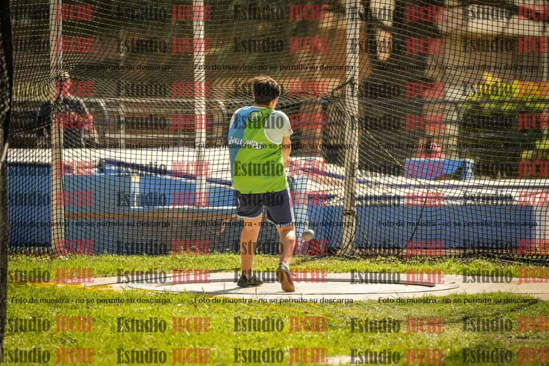 Fotos del lanzamiento de martillo de varones