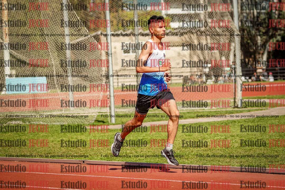 Fotos de los 2400 m de varones