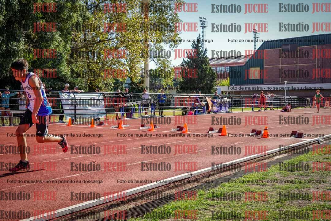 Fotos de los 80 m llanos de varones