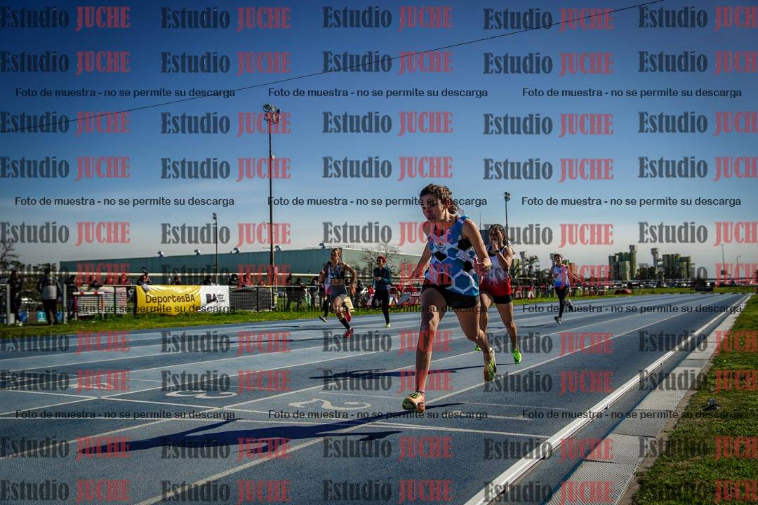 Fotos de los 100 m llanos de mujeres - U17