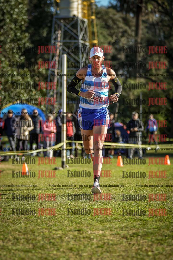 Fotos de la llegada del cross de 4000 m - varones