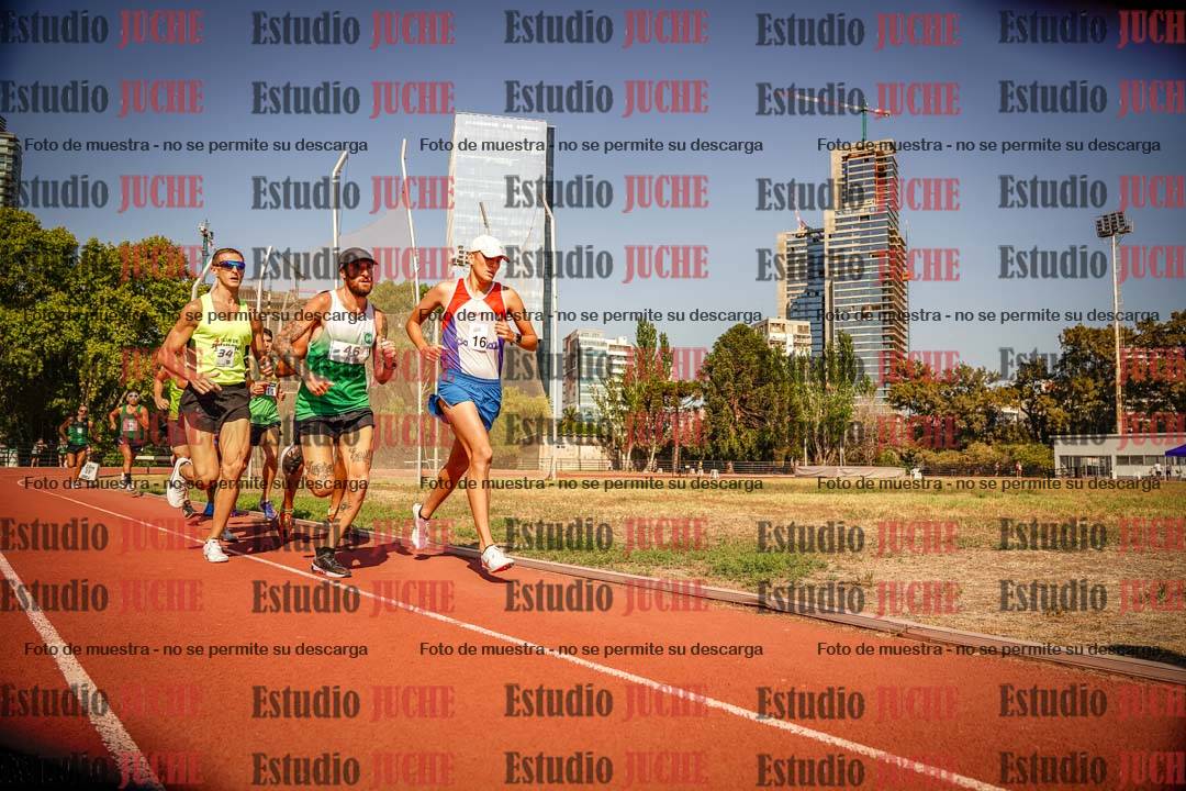 Fotos de los 3000 m llanos de varones