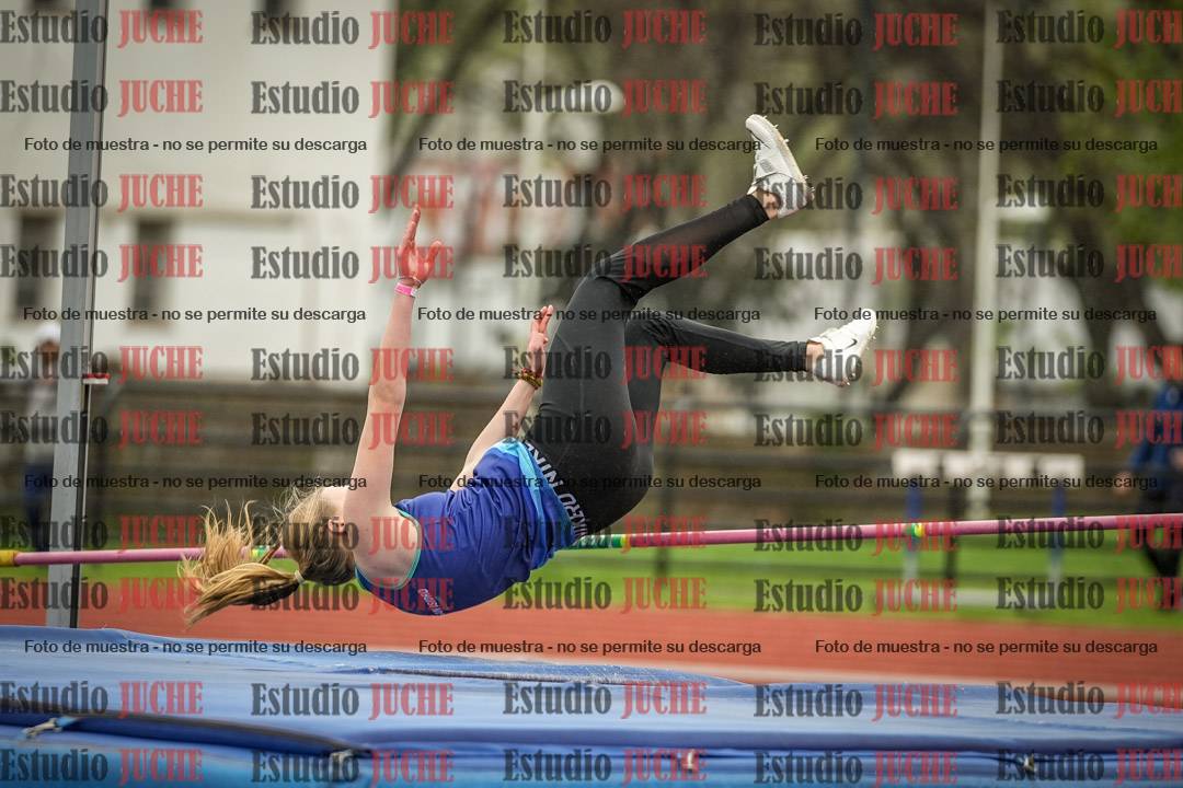 Fotos del salto en alto de mujeres y varones - todos los grupos