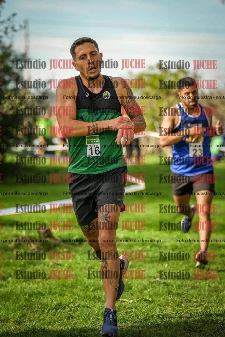 Fotos de la llegada del cross de 4000 m - varones