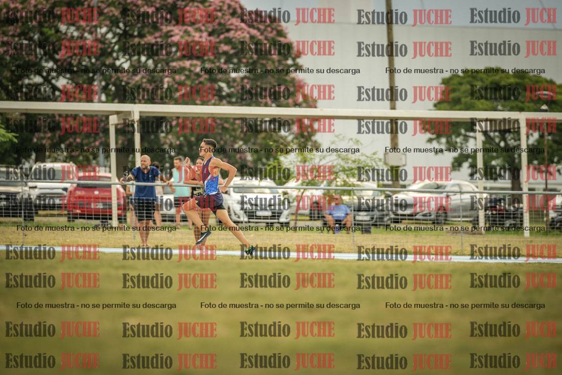 Fotos de los 300 m llanos de varones