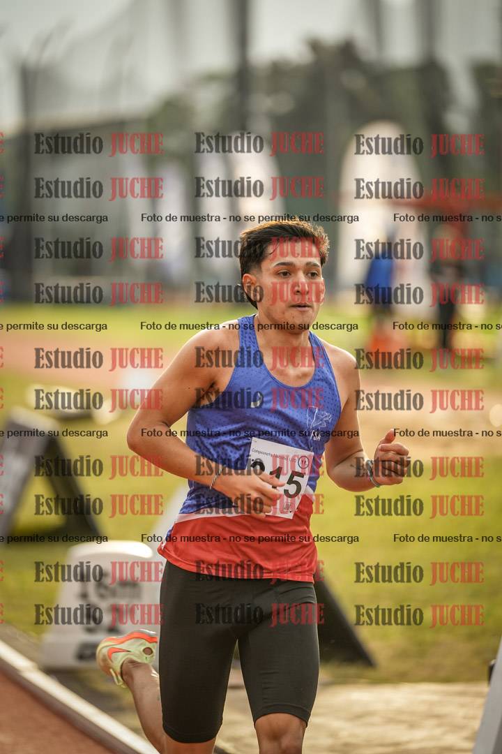 Fotos de los 3000 m con obstáculos de varones
