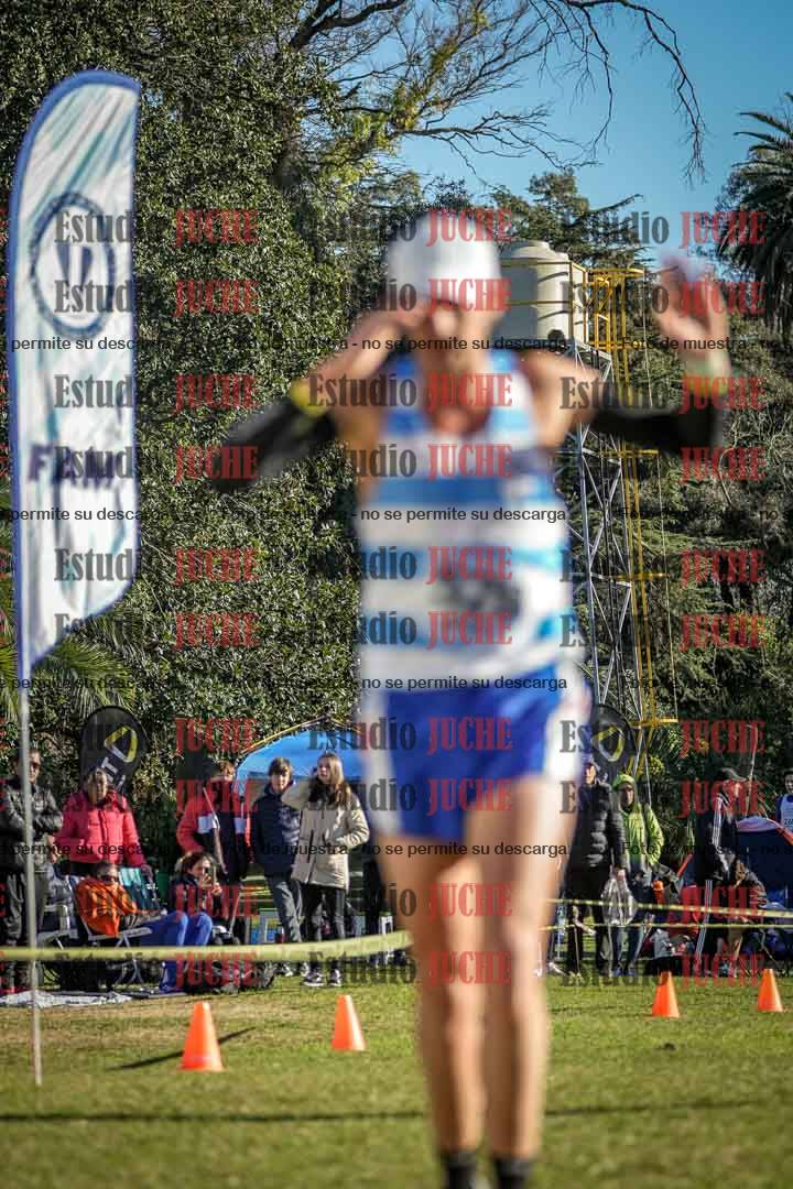 Fotos de la llegada del cross de 4000 m - varones