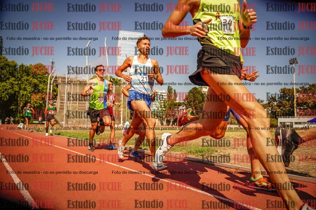 Fotos de los 3000 m llanos de varones