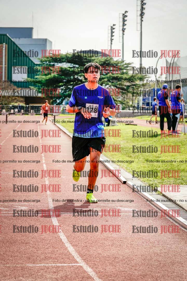Fotos de los 1500 m con obstáculos de varones