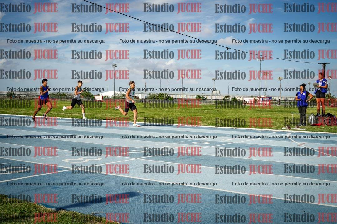 Fotos de los 400 m llanos de varones