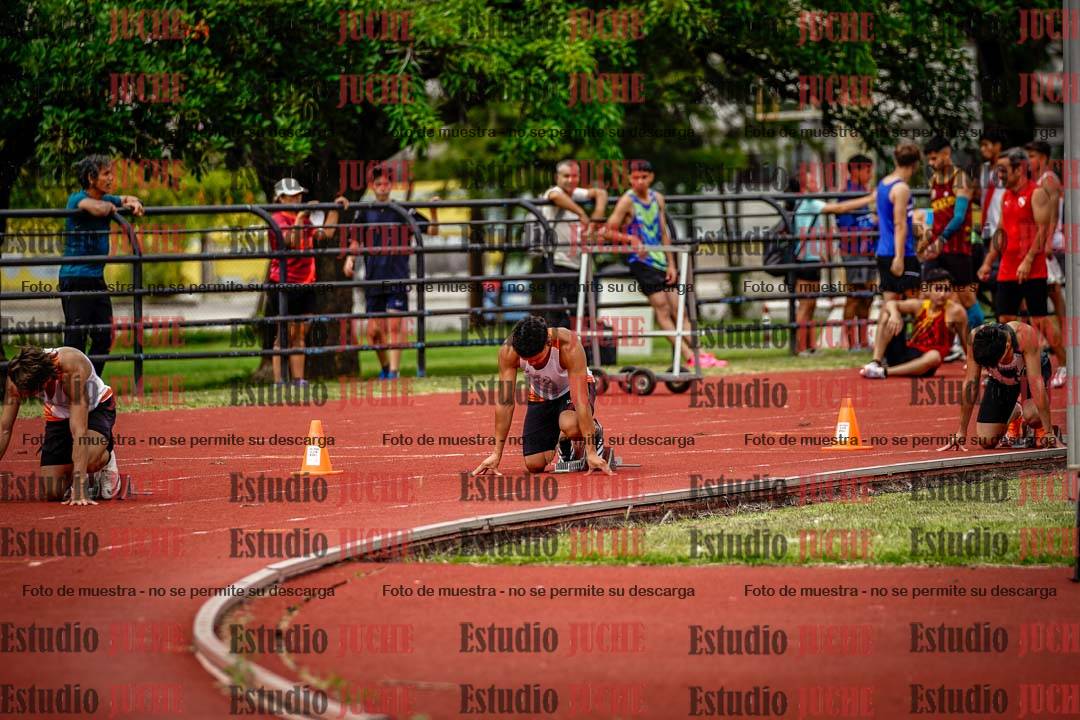Fotos de los 200 m llanos de varones