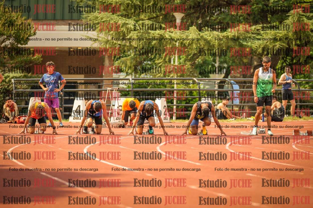 Fotos de los 100 m llanos de varones