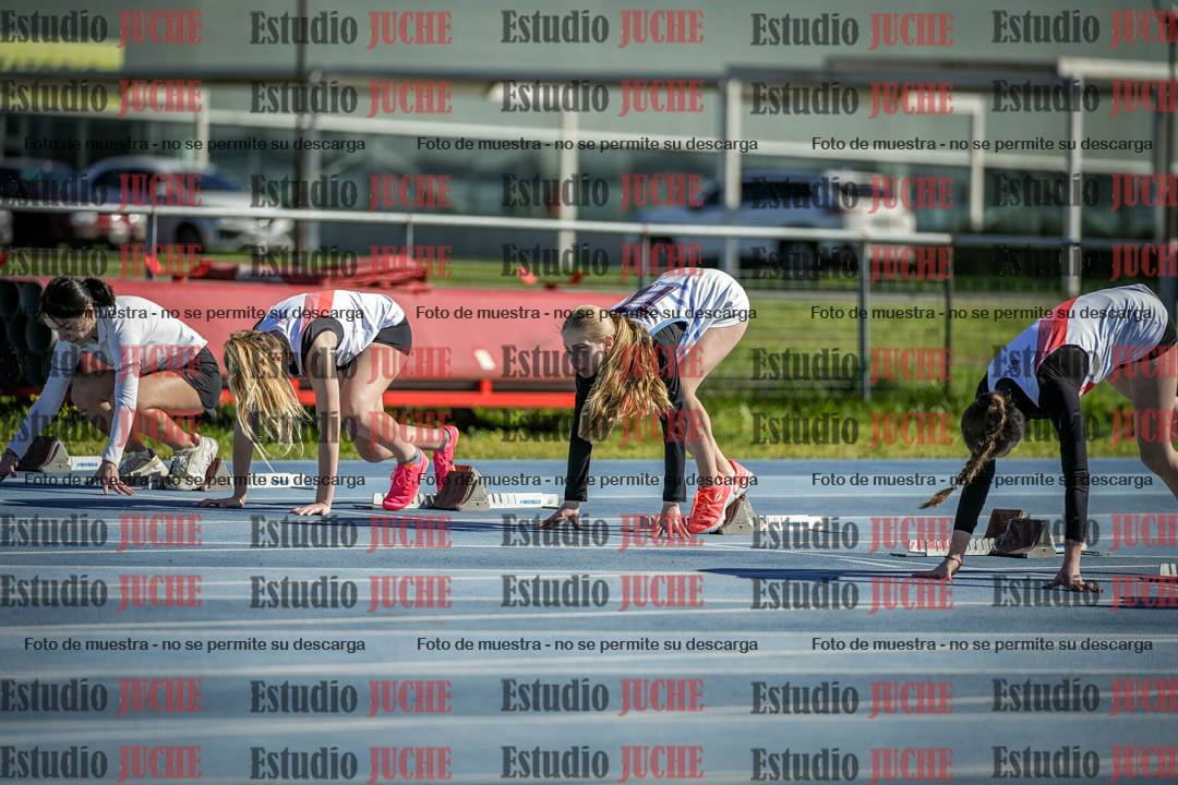 Fotos de los 100 m llanos de mujeres - U17