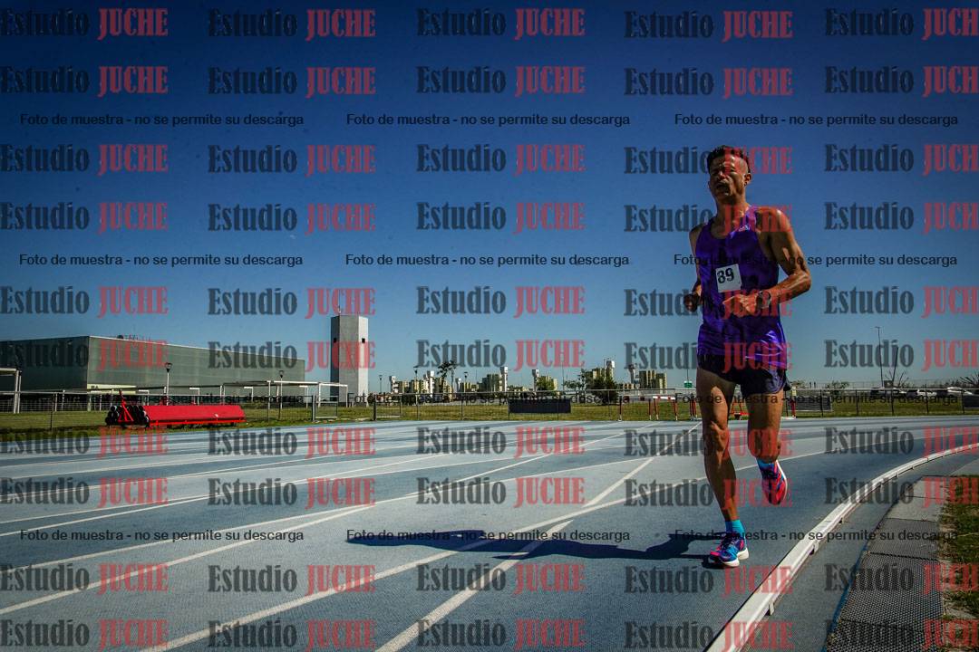 Fotos de los 5000 m de mujeres y varones - serie 2